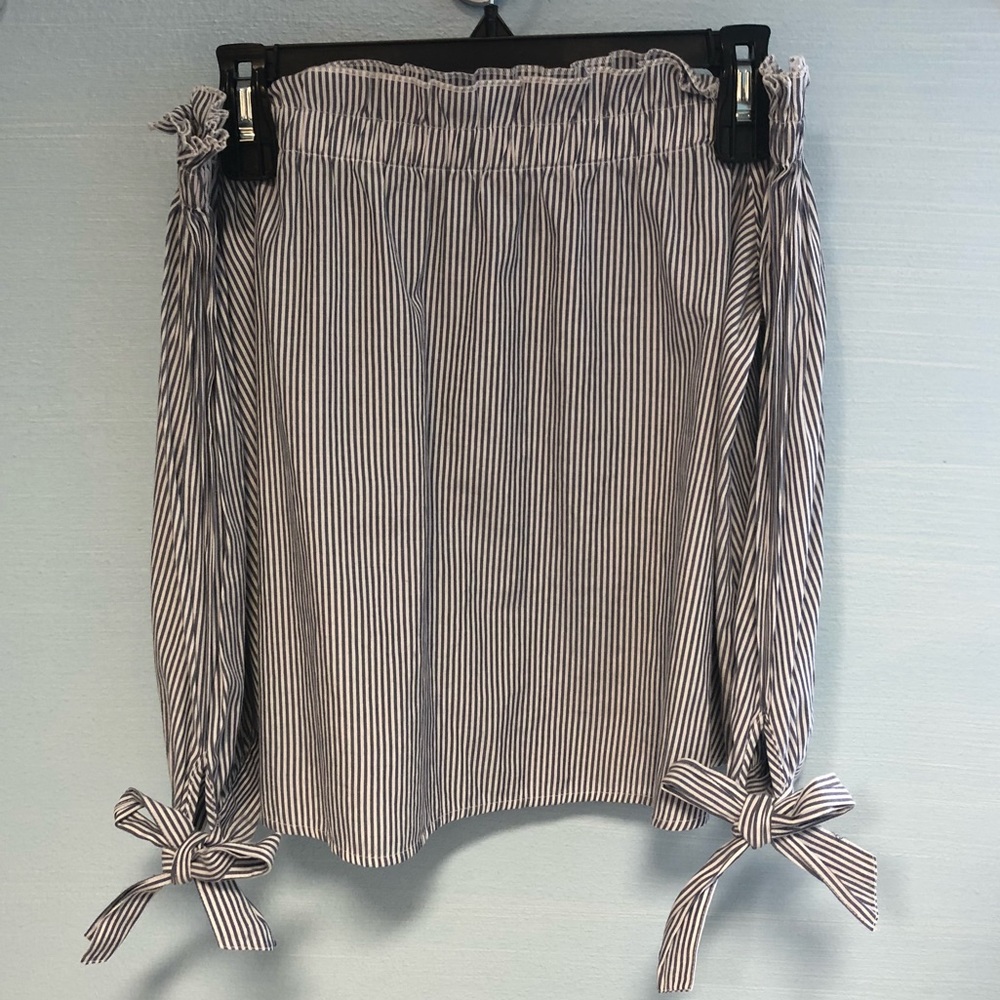 SEERSUCKER BLUE AND WHITE OFF THE SHOULDER BLOUSE
